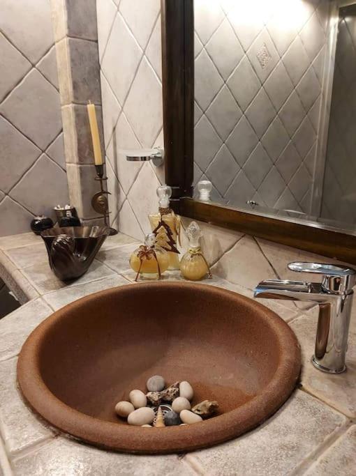 Όμορφο, Άνετο Ζεστά Διακοσμημένο Διαμέρισμα Thermi Bagian luar foto